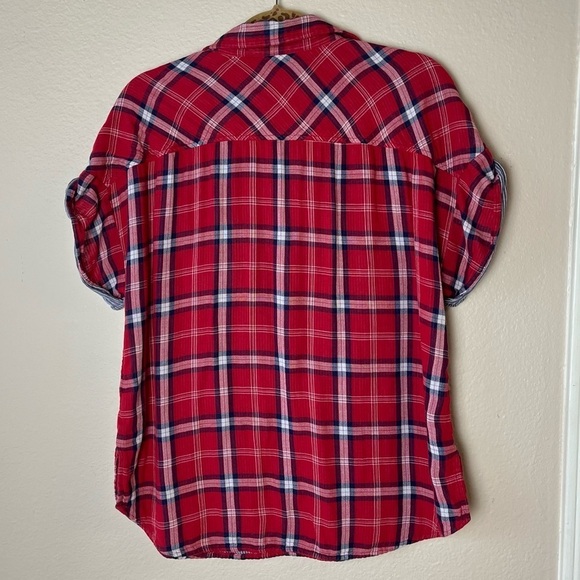 Michael Kors Top Womens, Red Plaid Short Sleeve Popover Gold Button Size L - Picture 3 of 10